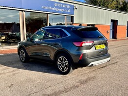 Ford Kuga TITANIUM FIRST EDITION 9