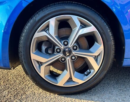 Kia Ceed BLUE EDITION ISG 13