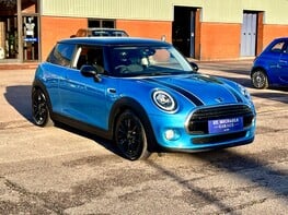 Mini Hatch COOPER 4