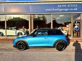 Mini Hatch COOPER 11