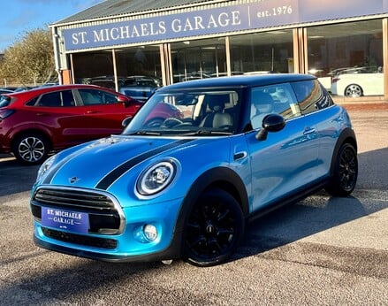 Mini Hatch COOPER 1