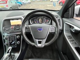 Volvo XC60 D4 R-DESIGN NAV AWD 19