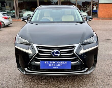 Lexus NX 300H LUXURY 5