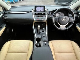 Lexus NX 300H LUXURY 2