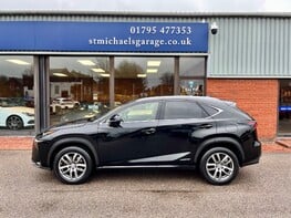 Lexus NX 300H LUXURY 11