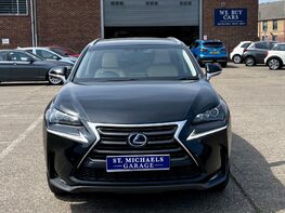 Lexus NX 300H LUXURY 5