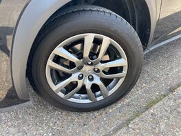 Lexus NX 300H LUXURY 3