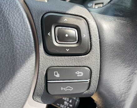 Lexus NX 300H LUXURY 49