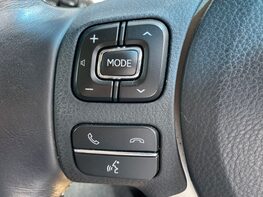 Lexus NX 300H LUXURY 48