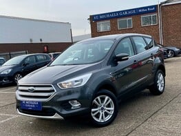 Ford Kuga ZETEC TDCI 1