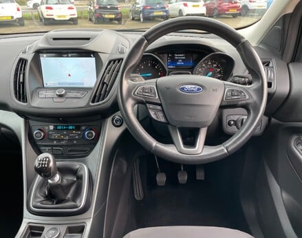 Ford Kuga ZETEC TDCI 18