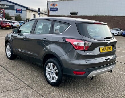 Ford Kuga ZETEC TDCI 9