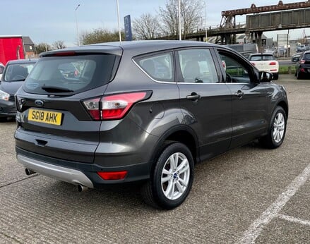 Ford Kuga ZETEC TDCI 8