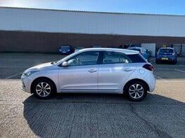 Hyundai i20 MPI SE 11