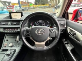 Lexus CT 200H ADVANCE 19