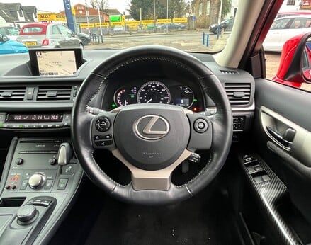 Lexus CT 200H ADVANCE 19