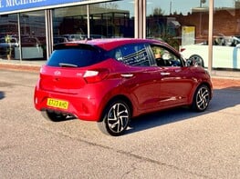 Hyundai i10 MPI PREMIUM 8