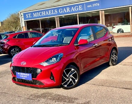 Hyundai i10 MPI PREMIUM 1