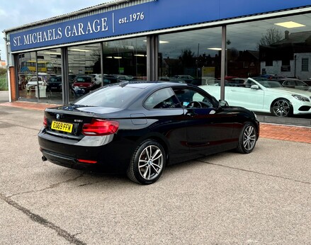 BMW 2 Series 218I SPORT 8