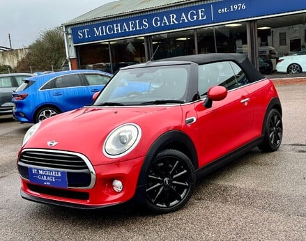 Mini Convertible COOPER 3