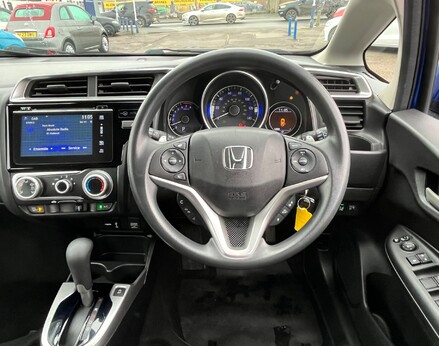 Honda Jazz I-VTEC SE 19