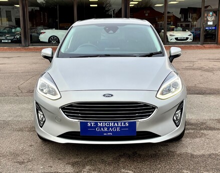 Ford Fiesta TITANIUM 5