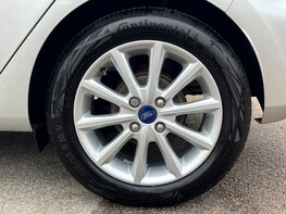 Ford Fiesta TITANIUM 14