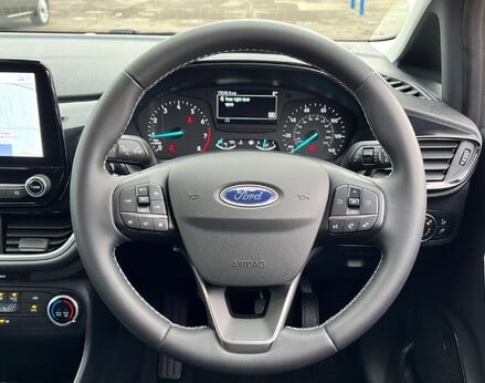 Ford Fiesta TITANIUM 20