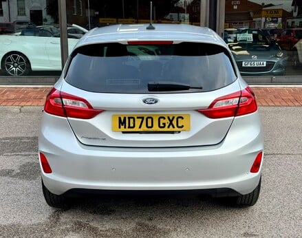 Ford Fiesta TITANIUM 6