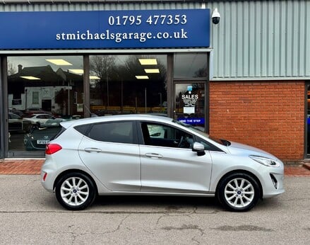 Ford Fiesta TITANIUM 10