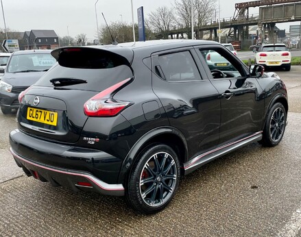 Nissan Juke NISMO RS DIG-T 8