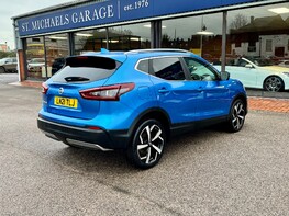 Nissan Qashqai DIG-T N-MOTION DCT 8