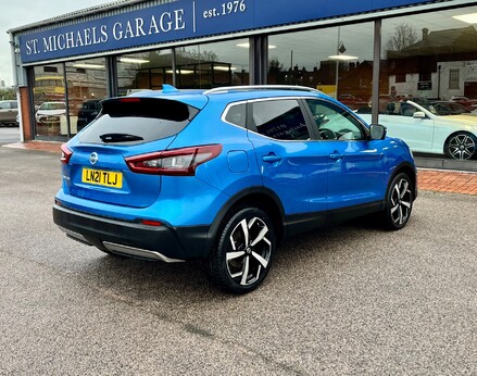 Nissan Qashqai DIG-T N-MOTION DCT 8