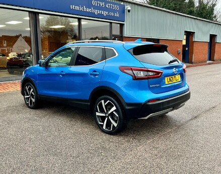 Nissan Qashqai DIG-T N-MOTION DCT 9