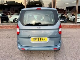 Ford Tourneo Courier ZETEC TDCI 6