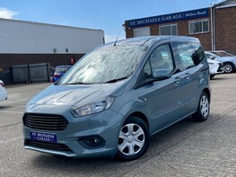 Ford Tourneo Courier ZETEC TDCI 1