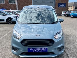 Ford Tourneo Courier ZETEC TDCI 5