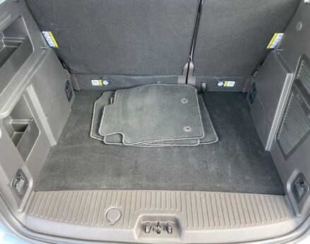 Ford Tourneo Courier ZETEC TDCI 49