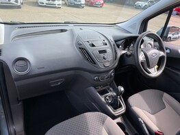 Ford Tourneo Courier ZETEC TDCI 23