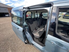 Ford Tourneo Courier ZETEC TDCI 45