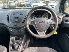 Ford Tourneo Courier ZETEC TDCI 18