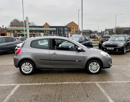 Renault Clio I-MUSIC 16V 10