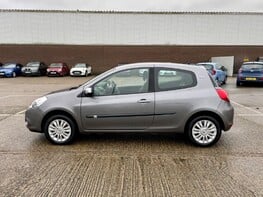 Renault Clio I-MUSIC 16V 11