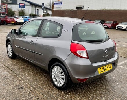 Renault Clio I-MUSIC 16V 9