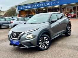 Nissan Juke DIG-T ACENTA DCT 1