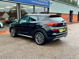 Hyundai TUCSON T-GDI PREMIUM 9