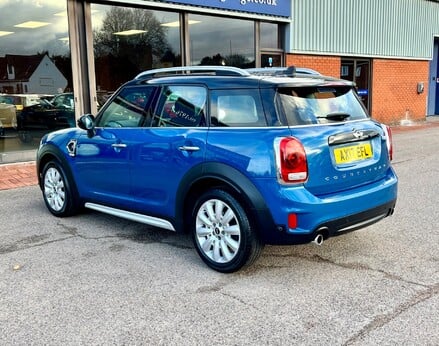 Mini Countryman COOPER S 9