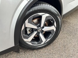 Nissan Qashqai DIG-T N-CONNECTA MHEV 3