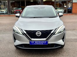 Nissan Qashqai DIG-T N-CONNECTA MHEV 5