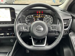 Nissan Qashqai DIG-T N-CONNECTA MHEV 20